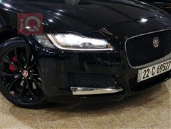 جاكوار XF